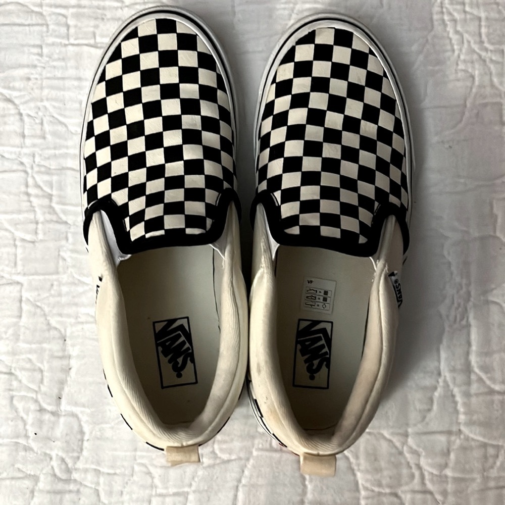 Vans excellent condition, smoke free home. Can be for guy or girl!!!